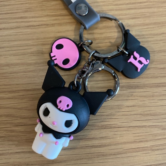 Hello Kitty Accessories - Kuromi Keychain 🩷🖤 Hello Kitty and Friends Mini Figurines